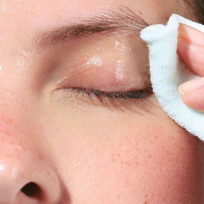 Instant Eye Make-Up Remover