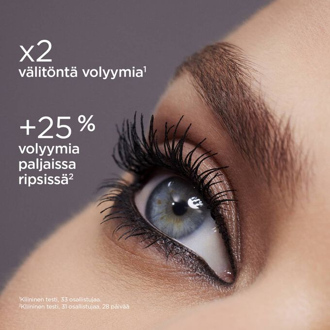 L&auml;hikuva naisen sinisest&auml; silm&auml;st&auml; volyymiripsiv&auml;rill&auml;, joka havainnollistaa v&auml;lit&ouml;nt&auml; kaksinkertaista volyymivaikutusta